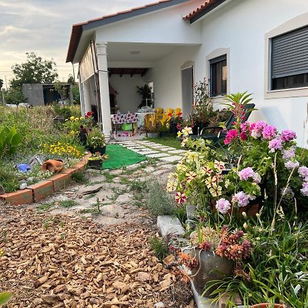 Beautiful Little Country House Carvide Exterior photo
